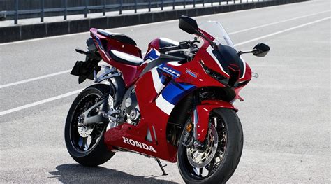 2021 Honda Cbr 600rr Is Launched In Japan With Fireblade Design