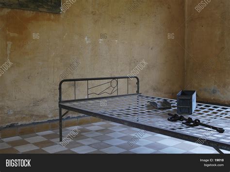 Prison Bed Image & Photo (Free Trial) | Bigstock