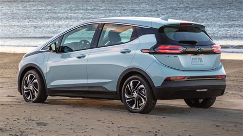 First Look: 2022 Chevrolet Bolt EV and 2022 Chevrolet Bolt EUV | The Daily Drive | Consumer Guide®