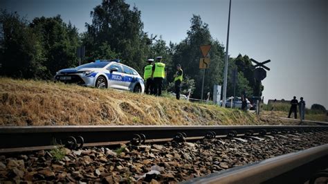 Orzesze Wypadek Na Przeje Dzie Kolejowym Letnia Rowerzystka