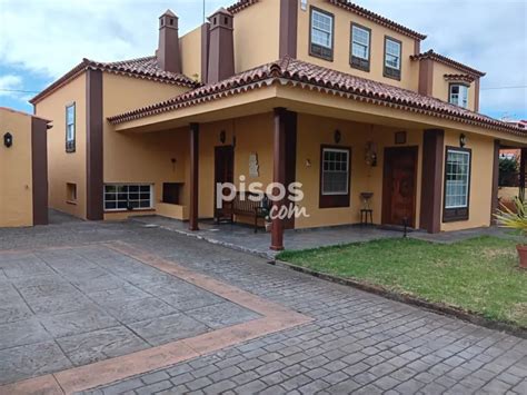 Casa Unifamiliar En Venta En Calle De Lorenzo Hern Ndez Abad En Guamasa