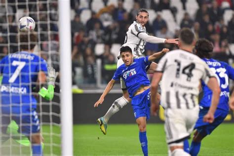 Foot Avec un doublé d Adrien Rabiot la Juventus Turin surclasse Empoli