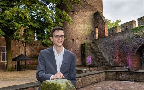 Was Bringt Krefeld Der Fantasy Literaturpreis F R Thilo Corzilius