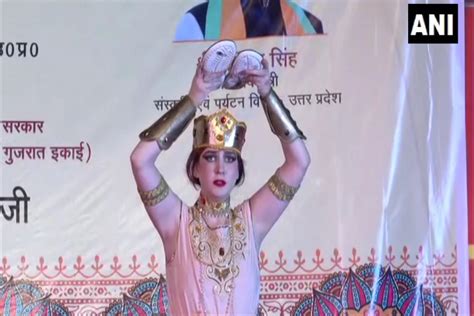 Russian group’s Ramayana captivates audience at Ayodhya’s Deepotsav ...