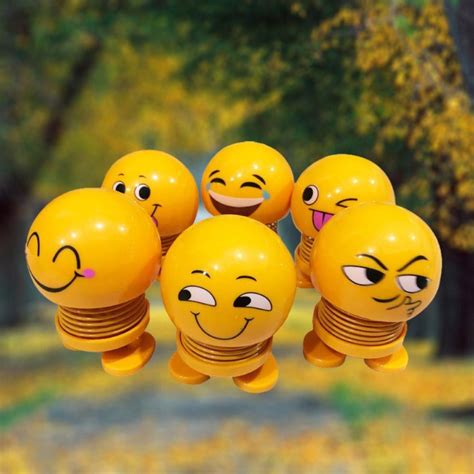 Jual Head Bobble Pajangan Dashboard Mobil Smile Goyang Kepala Boneka