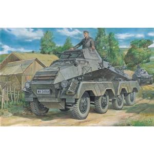 Bachmann Europe Plc German Army SdKfz 232 Early Armoured Vehicle