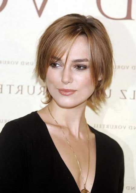 60 Unbeatable Short Hairstyles For Long Faces [2021]