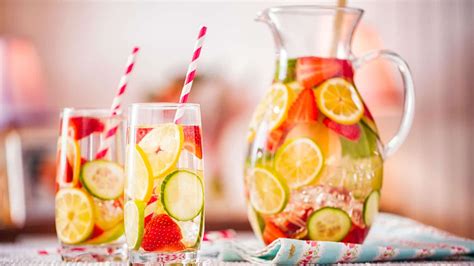 3 Refreshing Fruit Infused Water Recipes to Help You Stay Cool This ...