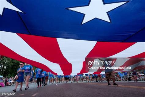 Washington Dc Giant Photos And Premium High Res Pictures Getty Images