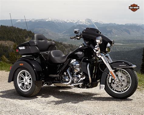 2015 Harley Davidson Flhtcutg Tri Glide Ultra Classic Review