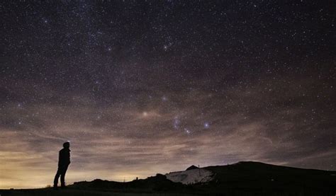 Chuva de meteoros terá até 120 estrelas cadentes por hora no Brasil