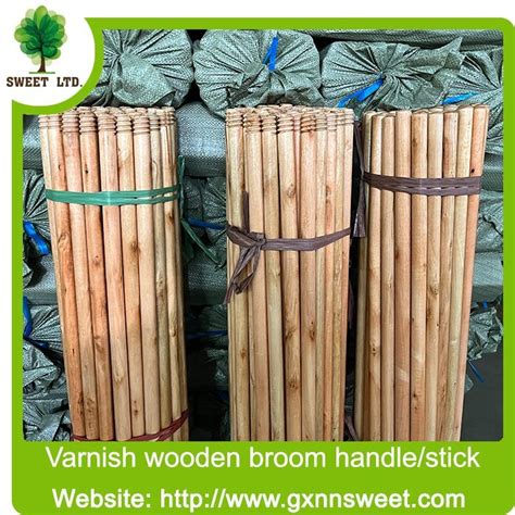 Varnished Wood Sticks Wooden Broom Stick Wooden Walking Stick 120cm