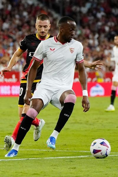 Sevilla Fc Rayo Resumen Goles Y Ruedas De Prensa Del Partido De