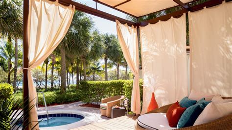 Hotel pool cabanas for rent: 12 dreamy options around the country