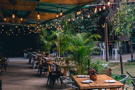 11 jardines y patios románticos para una cena de película en la CDMX