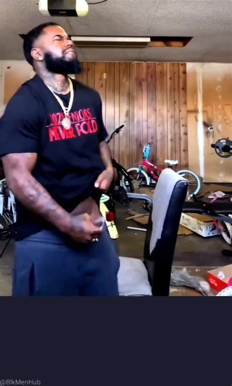 Fine Ass Dude Bussin A Big Nut ThisVid