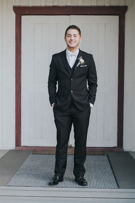 Groom In Black Suit With Black Shirt And Black Tie Atelier Yuwa Ciao Jp