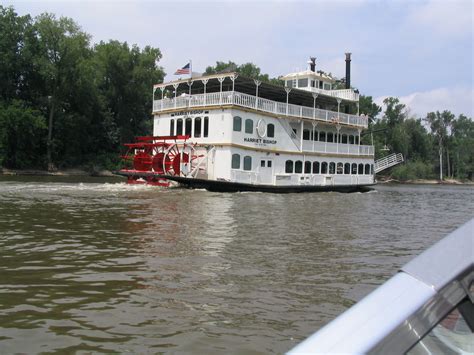 Paddle Boat Trips On The Mississippi at Julio Davis blog