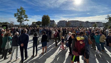 Enseignant tué à Arras minute de silence puis d applaudissements à