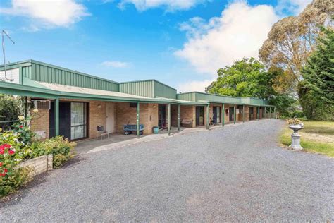 218 Western Highway Ararat Ballarat Real Estate Pty Ltd