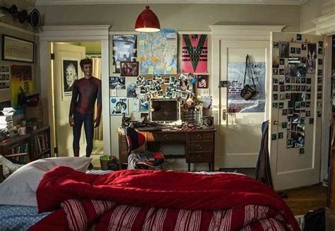 The Bedroom Is Decorated In Red And White With Pictures On The Wall