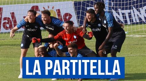 Napoli Triangolare In Allenamento Vince La Squadra Blu Partitella