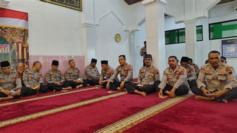 Polres Blora Gelar Pengajian Dalam Rangka Maulid Nabi Muhammad 1445 H