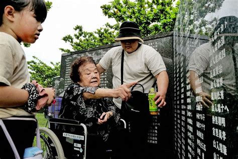 沖縄戦78年 慰霊の日 不確かだから、いま紡ぐ決意 毎日新聞