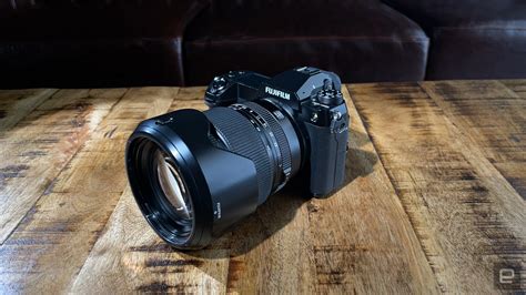 Fujifilm GFX 100S Review: Medium format power in a smaller body