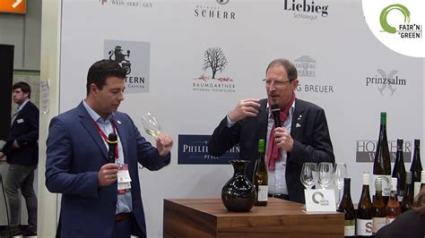 Weingut Egon Schmitt Sauvignac Prowein Verkostung Mit Peer