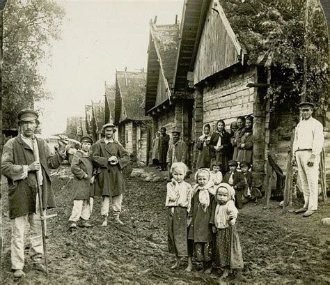 Imperial Russia Village Scene Peasants And Original Keystone Stereoview