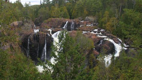 Aubrey Falls Superior Hiking