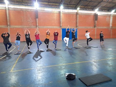 Ginastica De Concientizacao Corporal - EEEM Sando Antônio: Ginástica de Conscientização Corporal