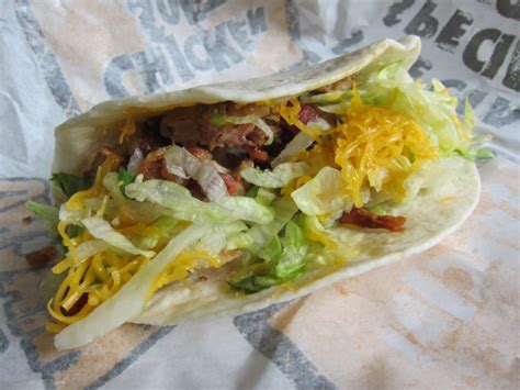 Review Del Taco Bacon Ranch Grilled Chicken Taco