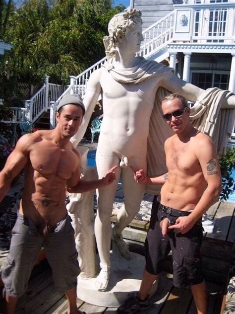 Men Naked Public Photo BoyFriendTV