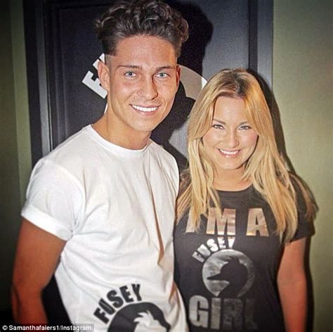 Towies Joey Essexs Opens His Store Fusey Daily Mail Online