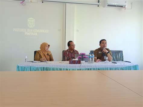 TINGKATKAN MUTU LAYANAN UPTD INSTALASI FARMASI IKUTI WORKSHOP SISTEM