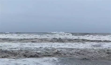 Maltempo In Liguria Vento Di Burrasca E Mareggiate Da Ponente A