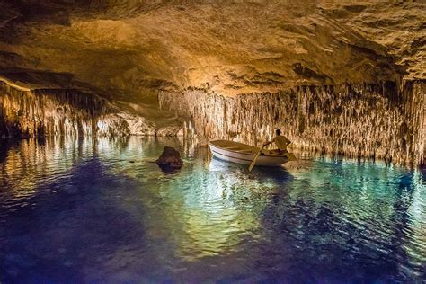 La Grotte Et La Visite Cuevas Del Drach Mallorca