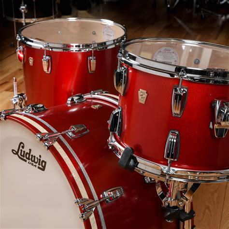 Ludwig Classic Maple 131624x12 3pc Drum Kit Diablo Red Chicago