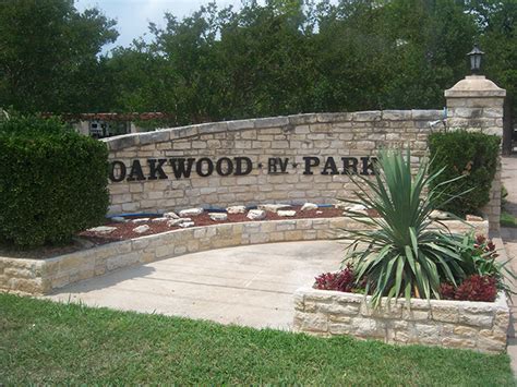 Photos of Oakwood RV Resort | RV Resort Gallery 78624u00