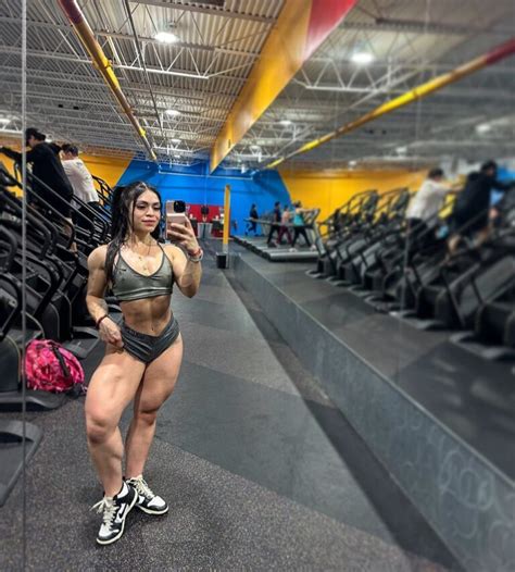 Jasmin Santibanez Pro Bio Age Height Weight Wiki Boyfriend Ifbb Muscle Female Bodybuilder