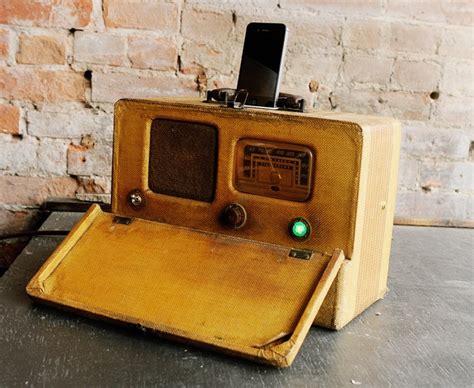 Ipod Iphone Charging Station With Speaker From Vintage Radio | Etsy ...