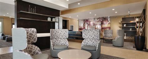 Hotels Near Charlotte NC Airport | Courtyard Charlotte Airport North