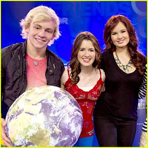 Ross Lynch and Laura Marano - Laura Marano (Ally) Photo (31438042) - Fanpop