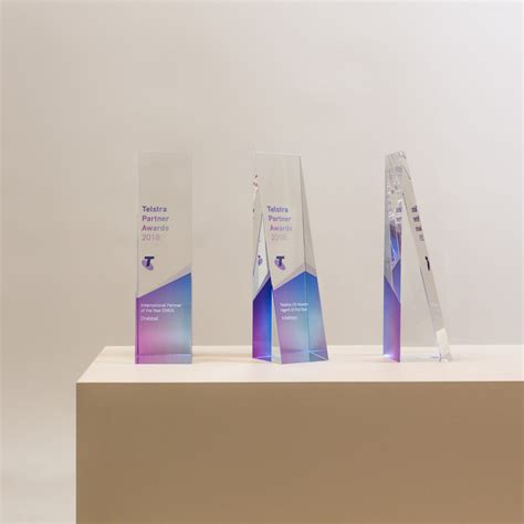 Custom Corporate Awards Maker in Australia | Design Awards