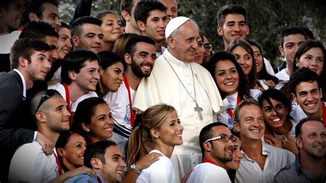 Pope Francis Encourages The Youth To Keep Shouting Hd Youtube