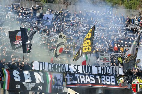 Info Biglietti Per Cosenza Ascoli Ascoli Calcio