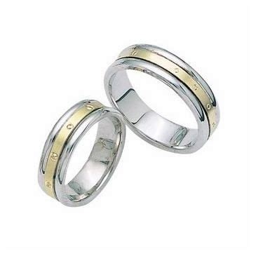 14k Gold His & Hers Two Tone Wedding Band Set 014