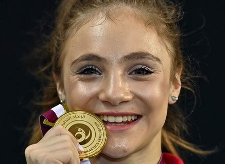 Gold Medalist Sabrina Maneca Voinea Romanian Poses Foto De Stock De